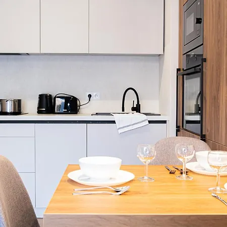 Rentero Michelska Scandinavian Quiet Apartment, Daire Prag
